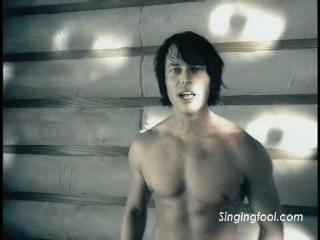 play video on Singing Fool