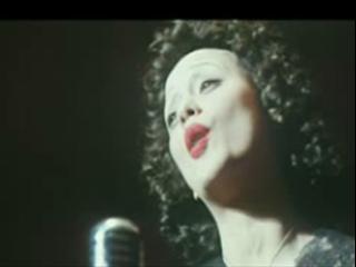 Watch La Vie En Rose Scene: La Vie En Rose