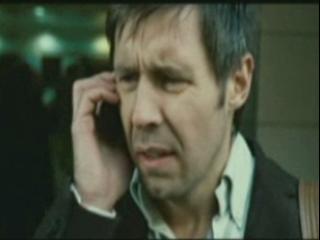 The Bourne Ultimatum Scene Bourne Gives Ross A Cell Phone