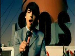 play video on Singing Fool