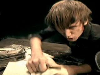 play video on Singing Fool
