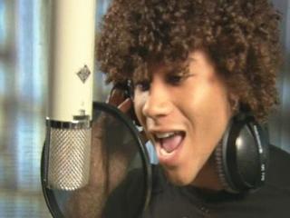 play video on Singing Fool