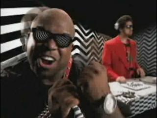 play video on Singing Fool