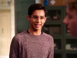 High School Musical: The Musical: The Series: Carlos Asks Seb To