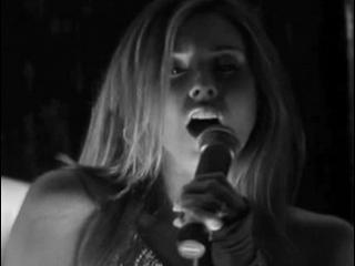 play video on Singing Fool