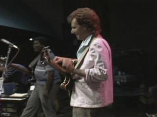 play video on Singing Fool
