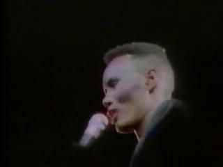 play video on Singing Fool