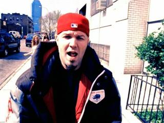 play video on Singing Fool