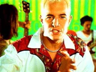play video on Singing Fool