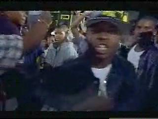play video on Singing Fool