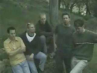 play video on Singing Fool
