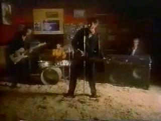 play video on Singing Fool