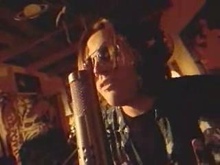play video on Singing Fool