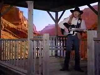 play video on Singing Fool