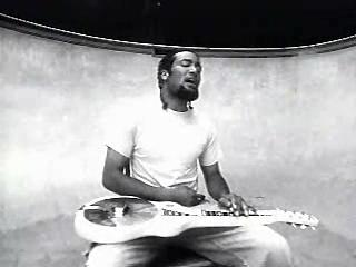 play video on Singing Fool