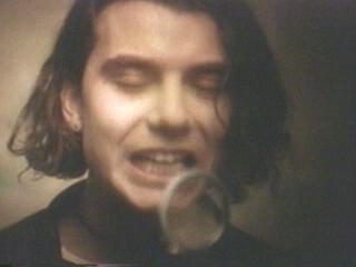 play video on Singing Fool