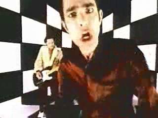 play video on Singing Fool