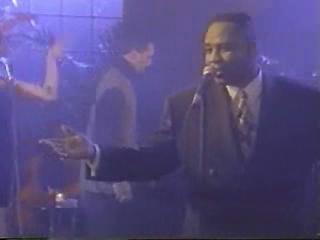 play video on Singing Fool