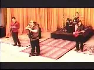 play video on Singing Fool