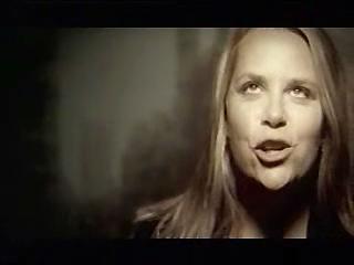 play video on Singing Fool