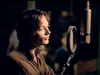 play video on Singing Fool