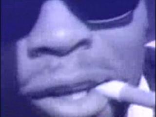 play video on Singing Fool