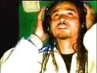 play video on Singing Fool