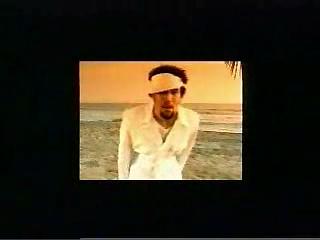play video on Singing Fool