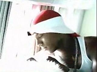 play video on Singing Fool