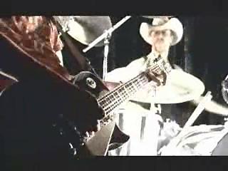 play video on Singing Fool