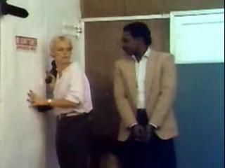 play video on Video Detective