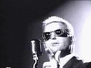 play video on Singing Fool
