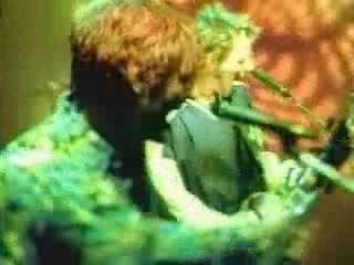 play video on Singing Fool