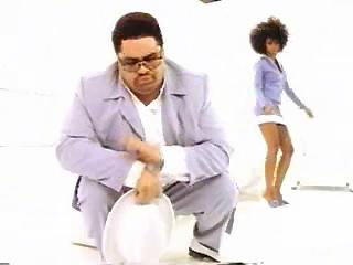 play video on Singing Fool
