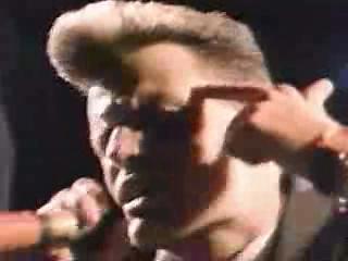 play video on Singing Fool