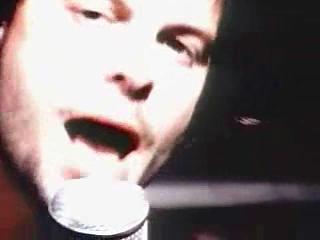 play video on Singing Fool