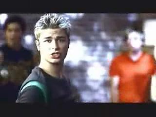 play video on Singing Fool
