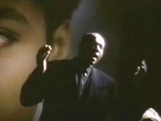 play video on Singing Fool