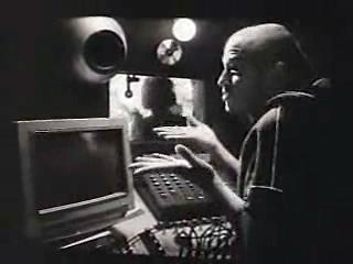 play video on Singing Fool