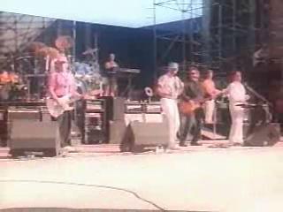 play video on Singing Fool