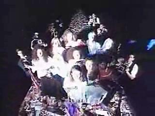 play video on Singing Fool