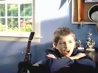 play video on Singing Fool