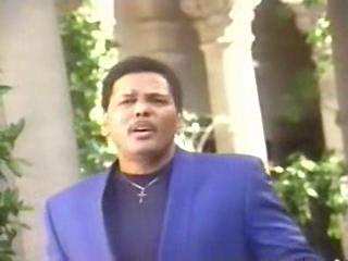 play video on Singing Fool