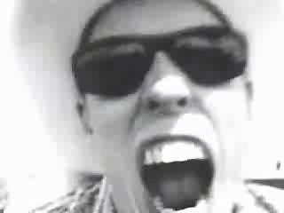 play video on Singing Fool
