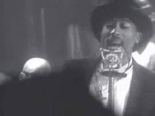 Thug Life - POUR OUT A LITTLE LIQUOR