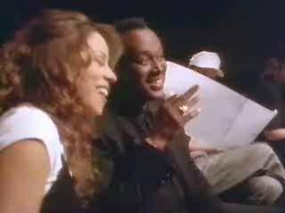 play video on Singing Fool