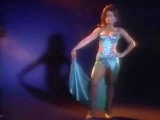 play video on Singing Fool