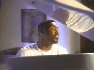 play video on Singing Fool