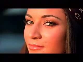 play video on Singing Fool