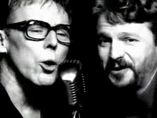 play video on Singing Fool
